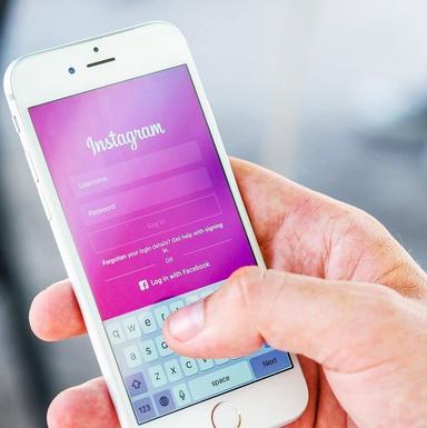 La cosmétique à l'heure des réseaux sociaux
