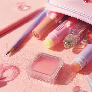 Génération Alpha : la cosmétique dès l’enfance