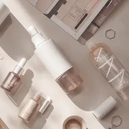 Le minimalisme s’empare de la cosmétique