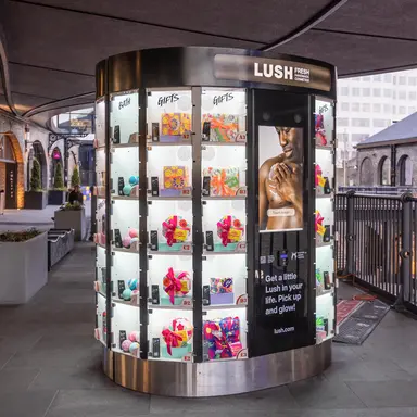 Lush expérimente le distributeur beauté