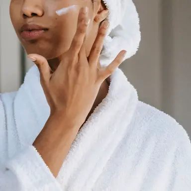 Petits prix, soins durables : les choix beauté des Françaises